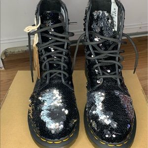 Black and Sliver Sequence Dr. Martens